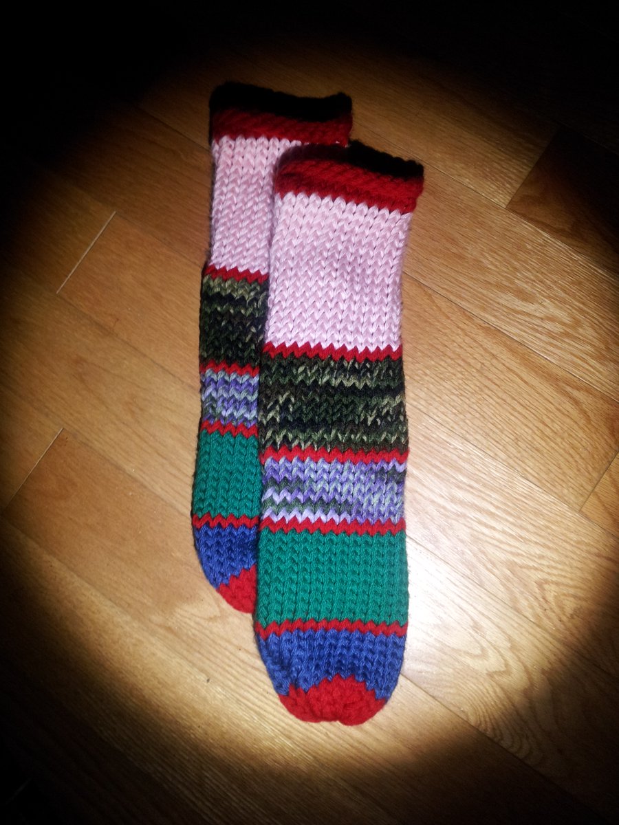 LoomofaFruit's tweet photo. #LOAF #Handknitted #Socks by @KevinEaston1 

#StayHome and shop https://t.co/UzUDffvNb3
 with #FreeDelivery #loomofafruit #sox #stockings #slippers #reading #gardening #camping #books #diabetic #house #fashion #wholesale #snow #getwellsoon #hospital #fathersday #gay #lgbtq #pride https://t.co/KyBF9XSGW6