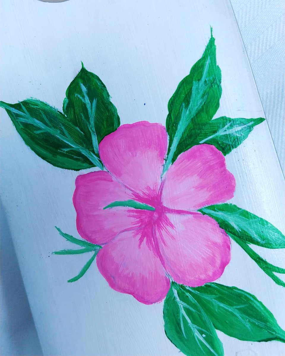 _moranmili's tweet photo. Hola gente! Les cuento que arranque un nuevo emprendimiento. Pinto cuadros y fundas personalizadas por pedido.. me ayudarían un montón siguiéndome o simplemente dandole RT a esto🥰 muchas gracias https://t.co/w4oeUKNeGI https://t.co/YfbhYqCka2