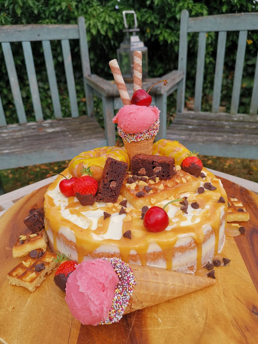 Because sometimes you need a buttercream ice cream, brownie, waffle, doughnut cake! #birthdaycakes #sweetfanciescakes