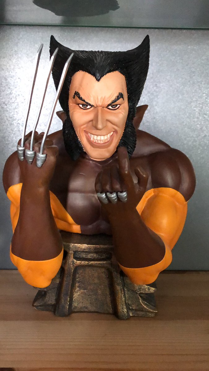 WolverSteve's tweet image. #SNIKTSunday returns with my #FrankMiller Wolverine bust. 

Still to this day one of the all time amazing stories with great art, superb characters with depth &amp;amp; was also inspiration for the awesome “The Wolverine” Movie. 

I love this 🤩 
@Marvel #DynamicForces