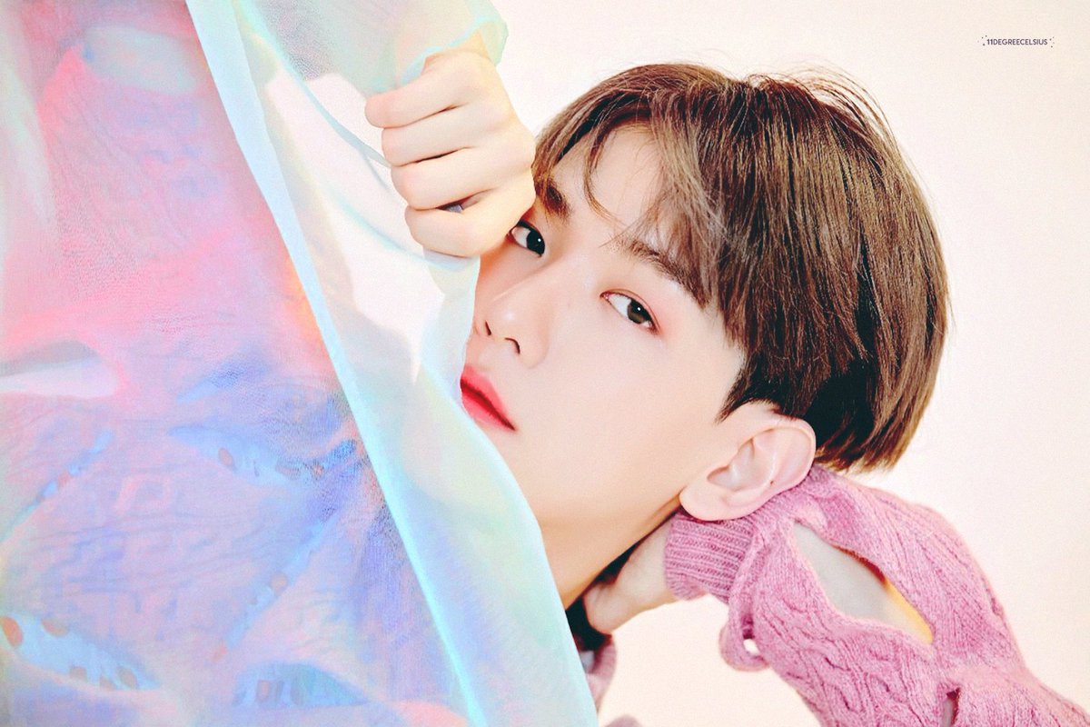 SuperB_456's tweet photo. Mesmerizing and gorgeous #BAEKHYUN #백현 in a photo from a photoshoot for one of his upcoming projects, revealed during his #CanDelightShop:
* https://t.co/yQQq4n3MVv
#BAEKHYUN_CANDY #DELIGHT #CANDY #큥이_에리_기가막힌_케미스트리 @B_Hundred_Hyun @weareoneEXO https://t.co/EdrAOPhvns