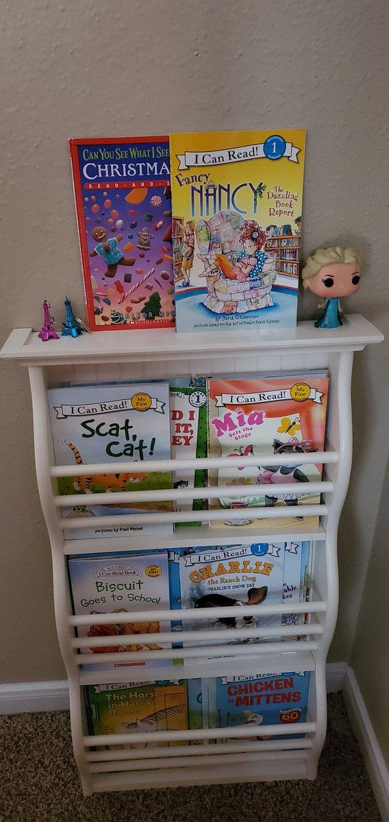 enuno82's tweet photo. We got our book shelf filled out with new books for the summer! @HumbleISD_WHE @kindermonks https://t.co/jFnxCwvf9Q