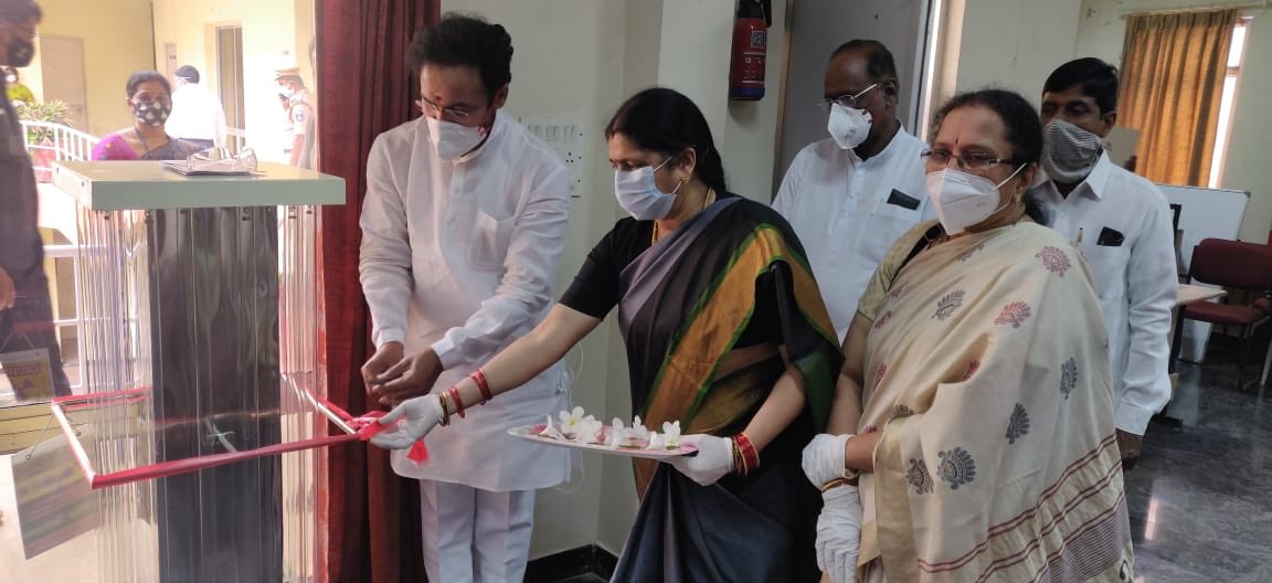 kishanreddybjp's tweet photo. 6 Socks Cluster Enterprises have availed loans to the tune of 1.26Crs under PMEGP to manufacture healthy cotton socks at AIC ALEAP WE HUB, Hyd With a min investment of Rs.1Lakh each &amp;providing employment to 40 people. 
ALEAP WE HUB was set up with GoI support for women start-ups. https://t.co/f4NBGHsoUf