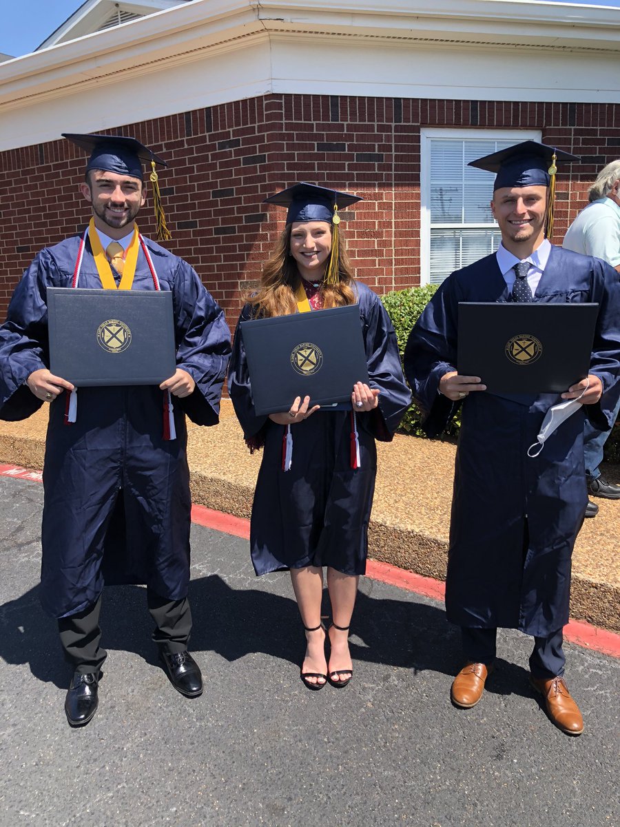 Congratulations to our seniors! The season may not have gone as planned but God has some cool things in store for you in this next chapter. We are grateful to have had the opportunity to have you three as leaders on our team and wish you the best of luck in your next endeavor!