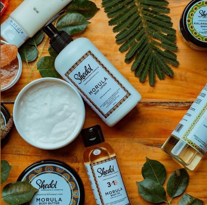 ShedolCosmetics's tweet photo. Introducing Shedol Fragrances and Cosmetics. A Botswana brand that specializes in formulating natural skin care ranges for men and women using local indigenous oils. Our products are available at our Game City stall as well as The Square Mart kiosk 💕✨ #PushaBW https://t.co/87ZcykF7eq
