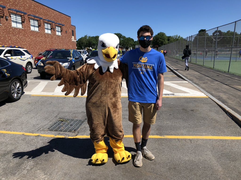 IrondequoitHS's tweet photo. More pomp.... https://t.co/TAVescnP1J