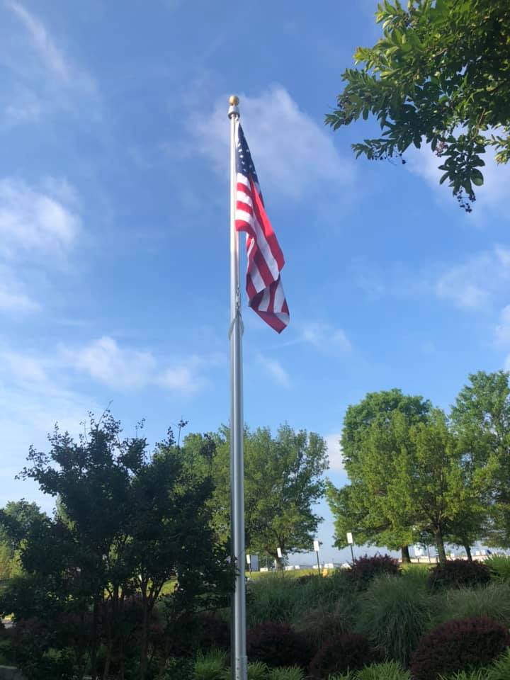 Vision_Tech_Inc's tweet photo. Today is Flag Day! Vision is proud to display the American and Maryland flags at its new headquarters. #flagday2020 #ProudtobeanAmerican #MakingVisionReality https://t.co/sUdrRD98RD