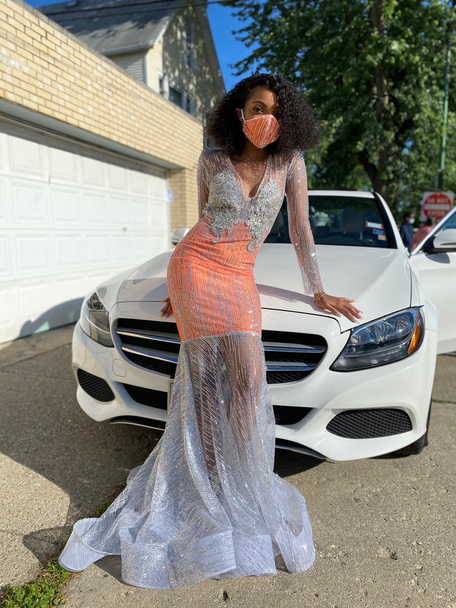 kingbrema_'s tweet photo. My girls show up and show out every time ! 💎 Gowns made by me
.
.
.Gown made by KingB . #kingb #chicagodesigner #custom #custommade #prom #prom2k20 #makeprom2020greatagain #kingbkollection #gowns #quarantine #quarantineprom #quarantineprom2020 #chicago https://t.co/hIOWr17XF0