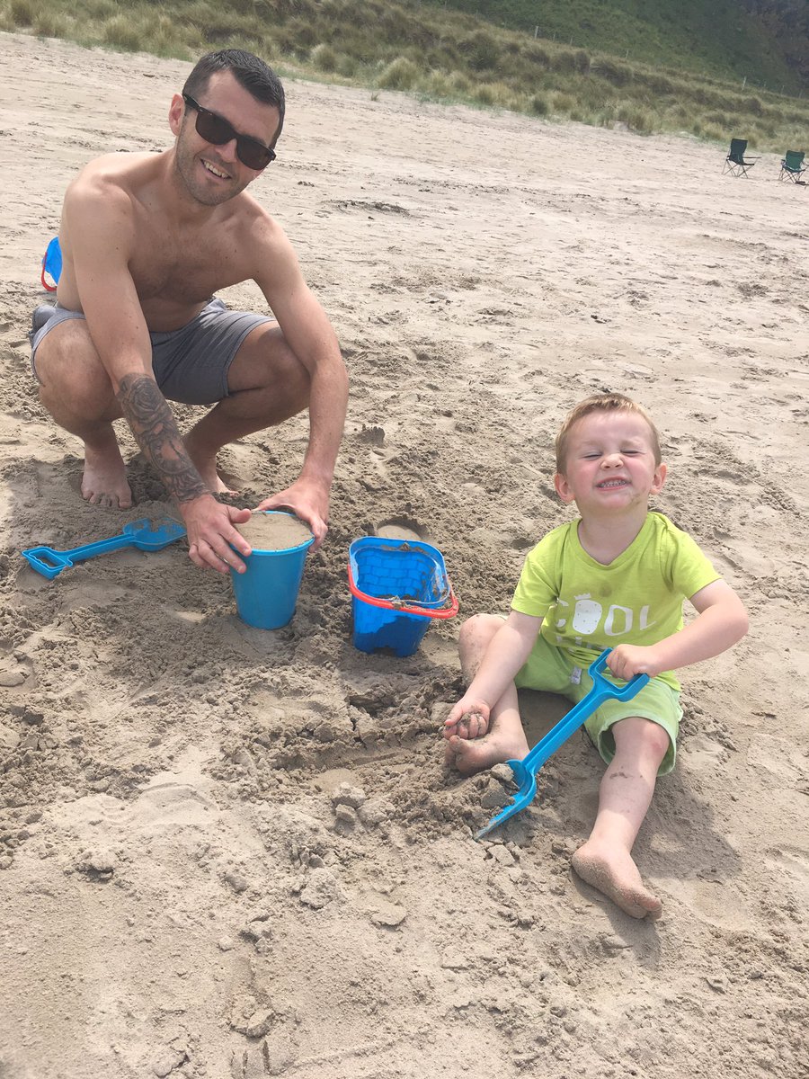Nuttsy's tweet photo. Cracker of a day at down hill beach today could have stayed all day. We are so lucky this is right on our doorstep. Lockdown isn’t so bad 🏖☀️#NISummer #beachdayNI @Heano https://t.co/e1viPqoioH