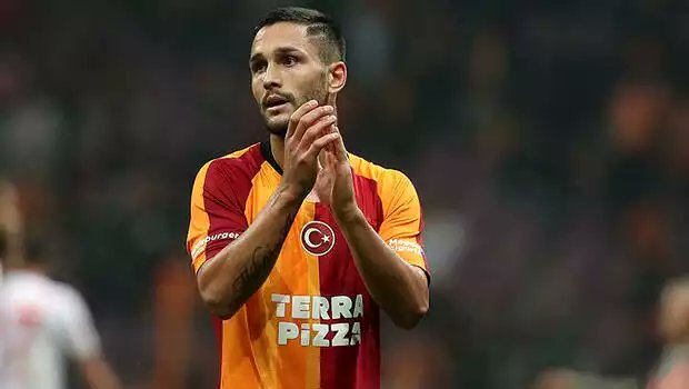 ultrAslan's tweet photo. GEÇMİŞ OLSUN ANDONE! @FlorinAndone11 https://t.co/cTJUPX9aLZ