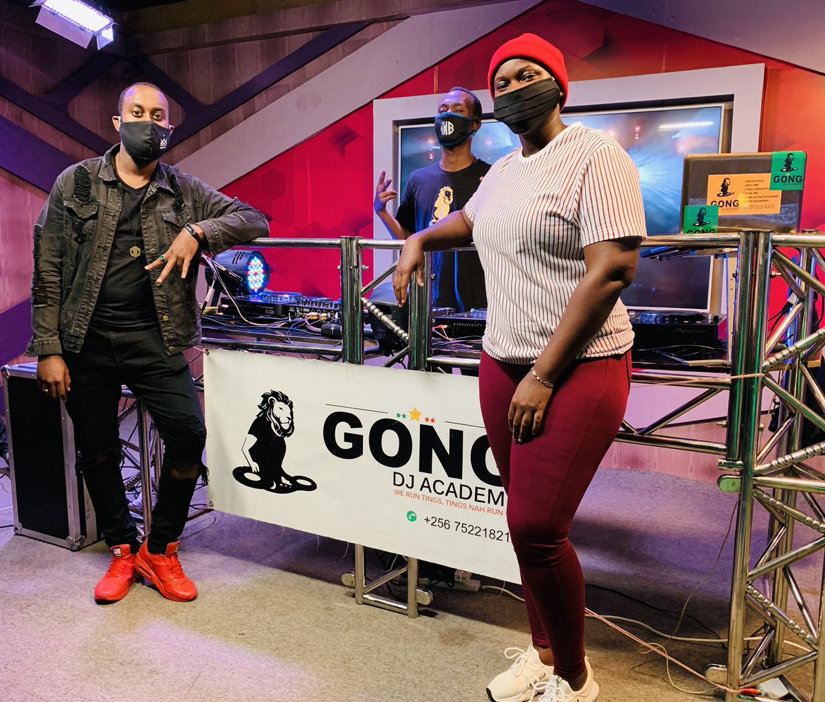 AineDasha's tweet photo. At exactly 11pm tonight,
We kicking off the party on @UrbanTVUganda π₯π₯
Turn Up The Speakers,
Yours Truly
#UrbanAfterMath https://t.co/eqyHAAiHSI