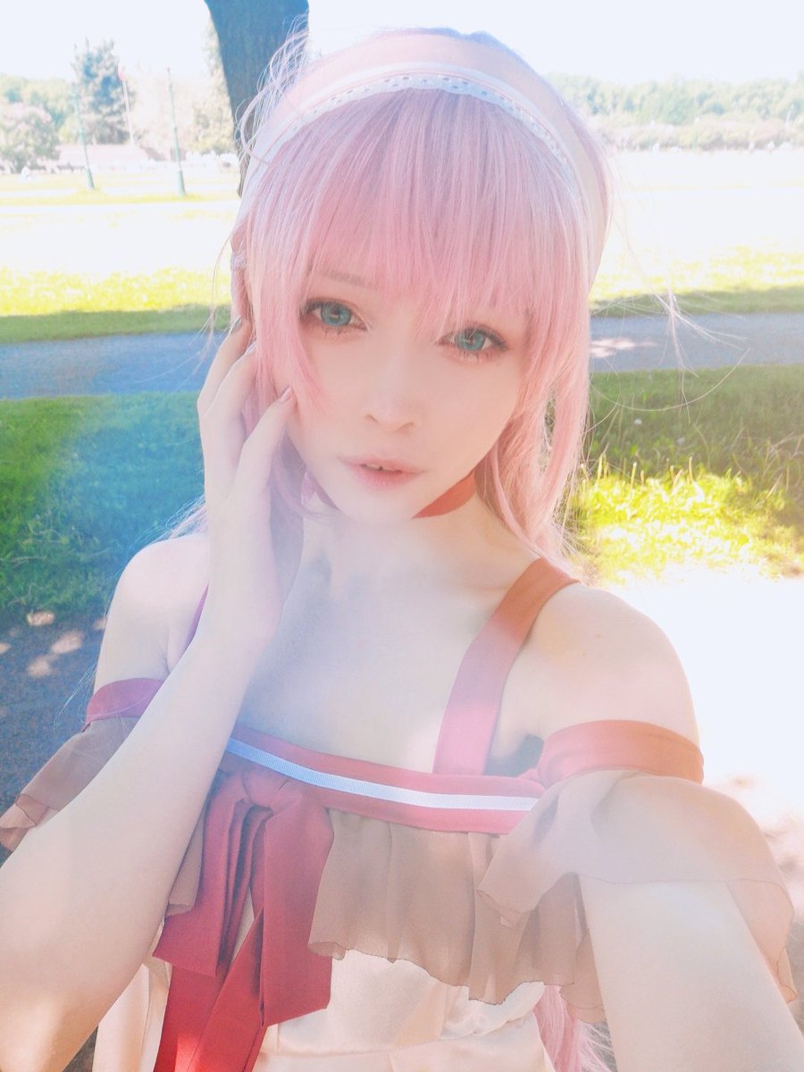 Faira_Star's tweet photo. #巡音ルカ
#鏡音リ 
#vocaloid
#cosplay https://t.co/wl0aMZLi2K