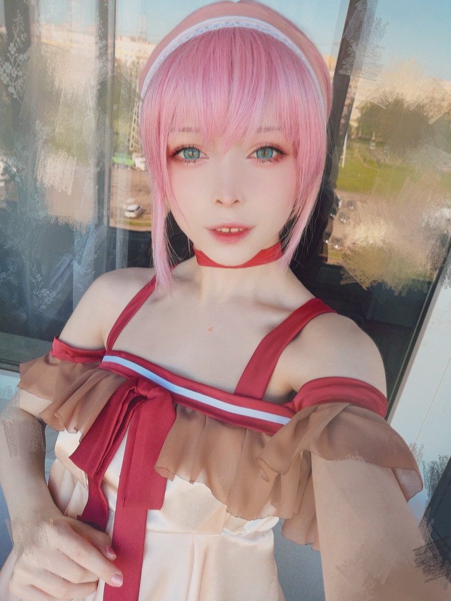 Faira_Star's tweet photo. #巡音ルカ
#鏡音リ 
#vocaloid
#cosplay https://t.co/wl0aMZLi2K