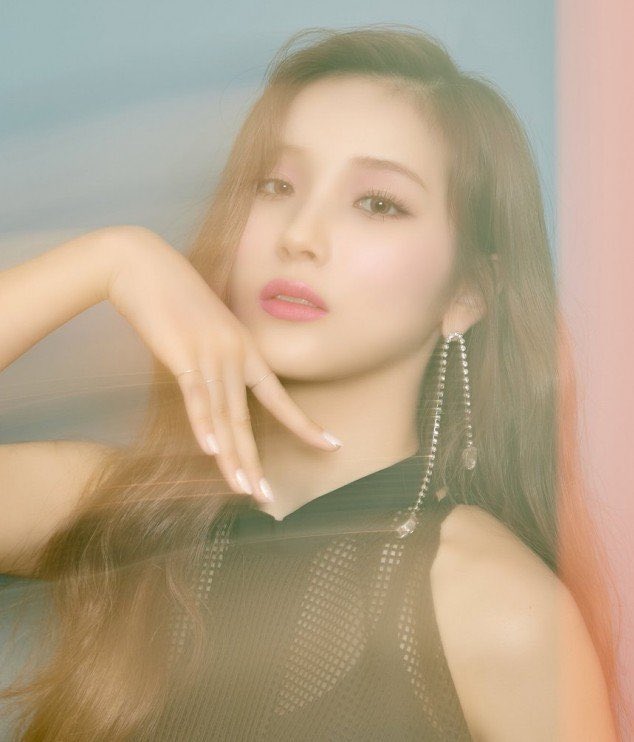 Xx_Eyedi_xX's tweet image. FEMALE K-SOLOIST RANKING

#1 - KIM SOHEE (ELRIS)
( 8223 votes / 68.2% )