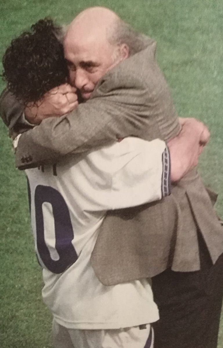 El acostismo les desea buen domingo. Abrazo de calvo estratega para todos!