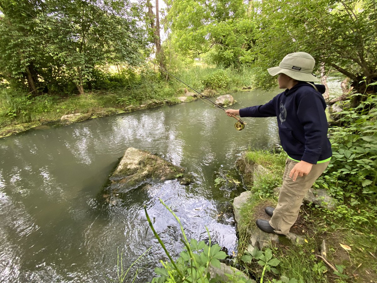 KeystoneFlyFish's tweet image. This guy wanted to learn everything fly fishing this morning. We did our best to cover all the bases and by the end of the trip he was on his own. It was a tough day as the water turned cloudy on us but Thomas managed his first fish on the fly rod all by himself. Great morning.