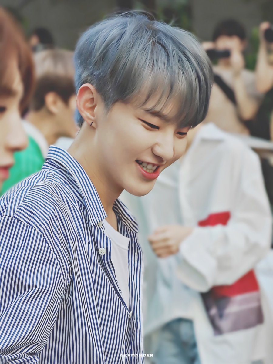 myyeon2's tweet photo. Thanks for helping me through my hard days and always make my day as bright as your smile 
항상 호랑해요
#호시왕자님_생일축하해
#권순영
#SEVENTEEN 
#OurSummerHOSHIday
#HOSHI 
@pledis_17 https://t.co/8S2Mvsn6uB