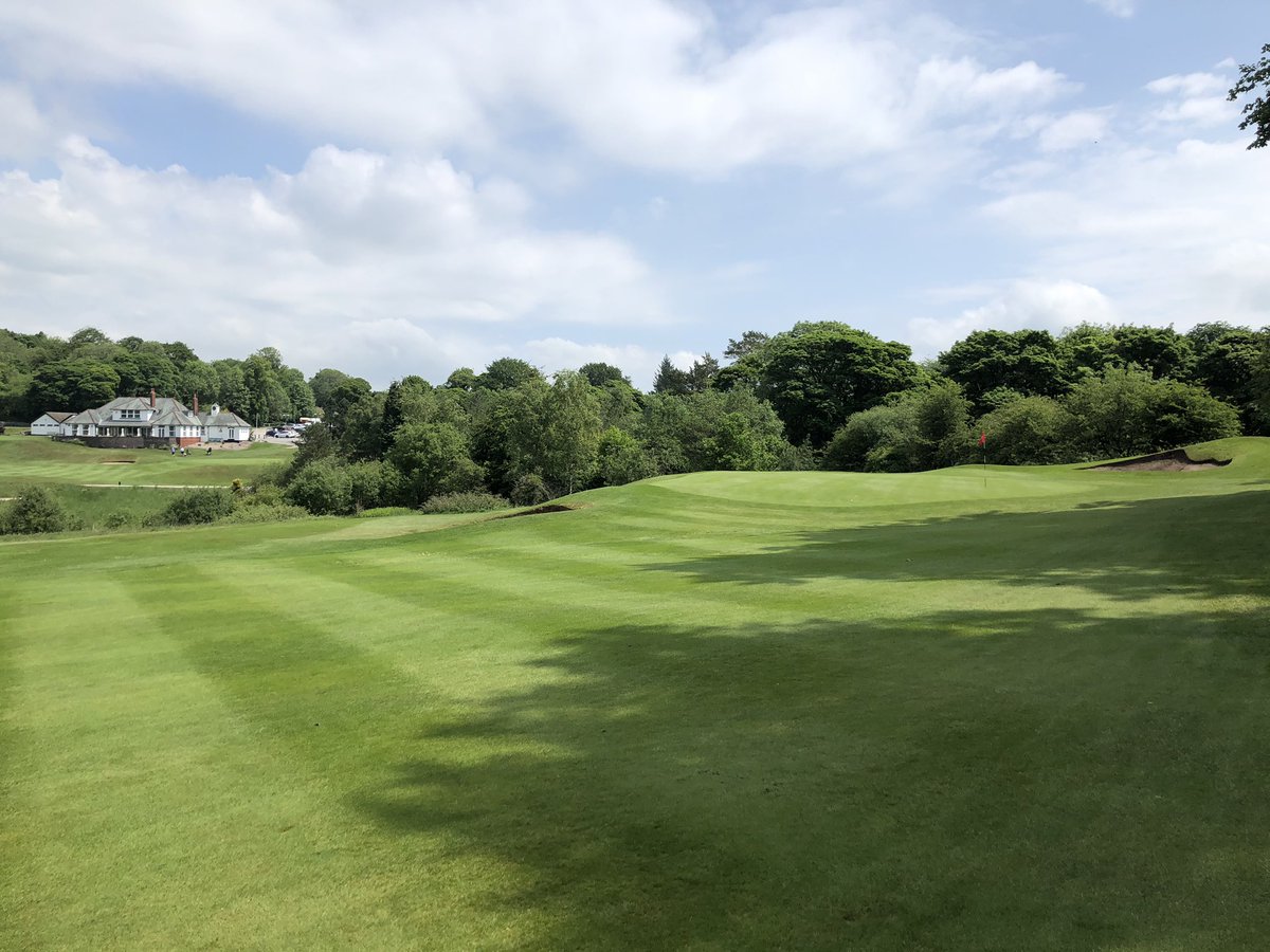 terryhayward's tweet photo. Fabulous weekend of #golf @CavGC. Recent rain has really brought the course on beautifully. Thanks to our brilliant #Greenkeepers for presenting it so well. And thanks #MrCaptain for the company. #buxton @vpdd @derbyshiregolf https://t.co/uBLcR1rXl7