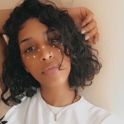dinaa4_'s tweet photo. #NewProfilePic https://t.co/HDvPbTR7QH