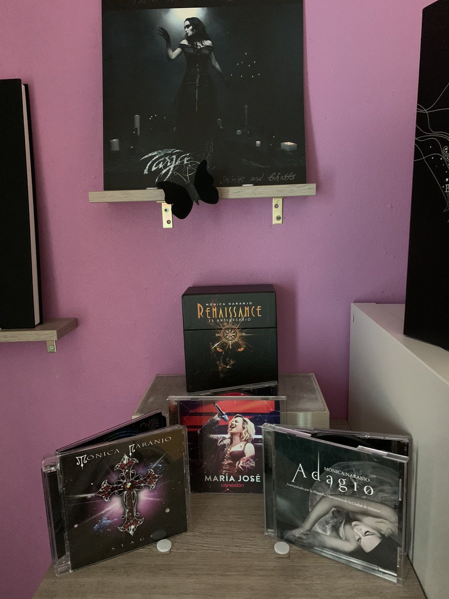 TarjaEpicafan82's tweet photo. My little @monicanaranjo Collection and @lajosa Conexión CD between my @tarjaofficial Collection ❤️❤️❤️ A German Boy in @monicanaranjo Fever ❤️❤️❤️ #monicanaranjo #tarjaturunen #mariajose #monicanaranjofan #tarjafan #sonymusicspain https://t.co/XJOjyQ7W4E