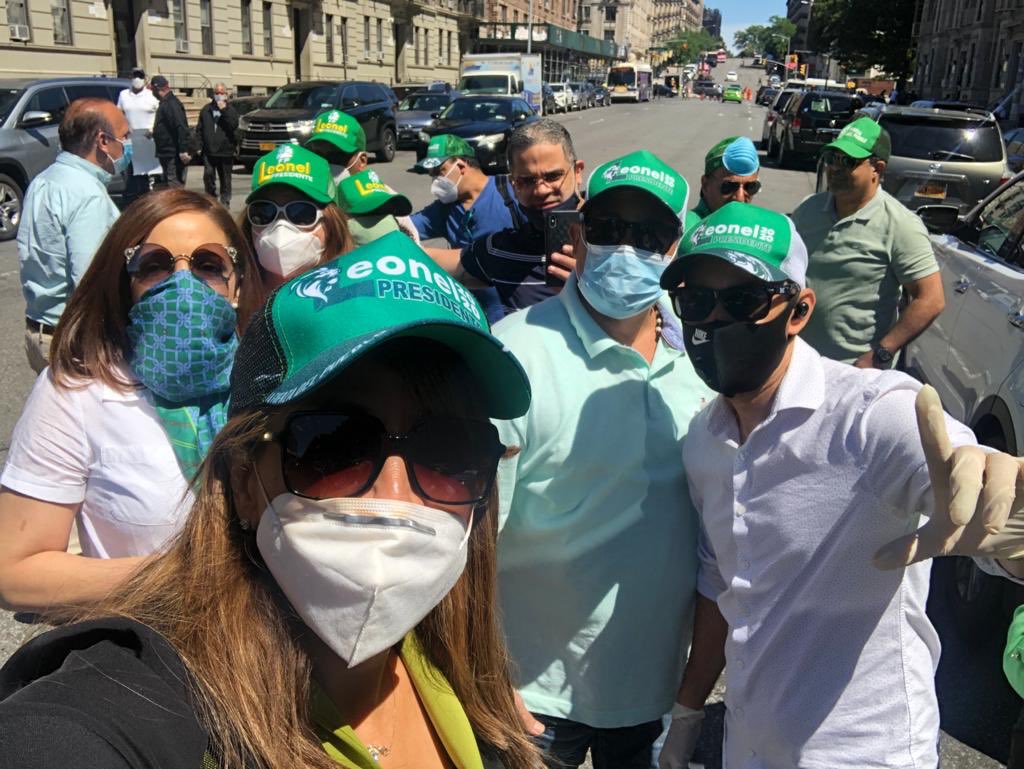 fpusa_'s tweet photo. En todo usa se siente el entusiasmo de @FPcomunica en las caravanas que se están llevando a cabo a favor de @LeonelFernandez #ElCaminoSeguro https://t.co/78mzaQxlYE