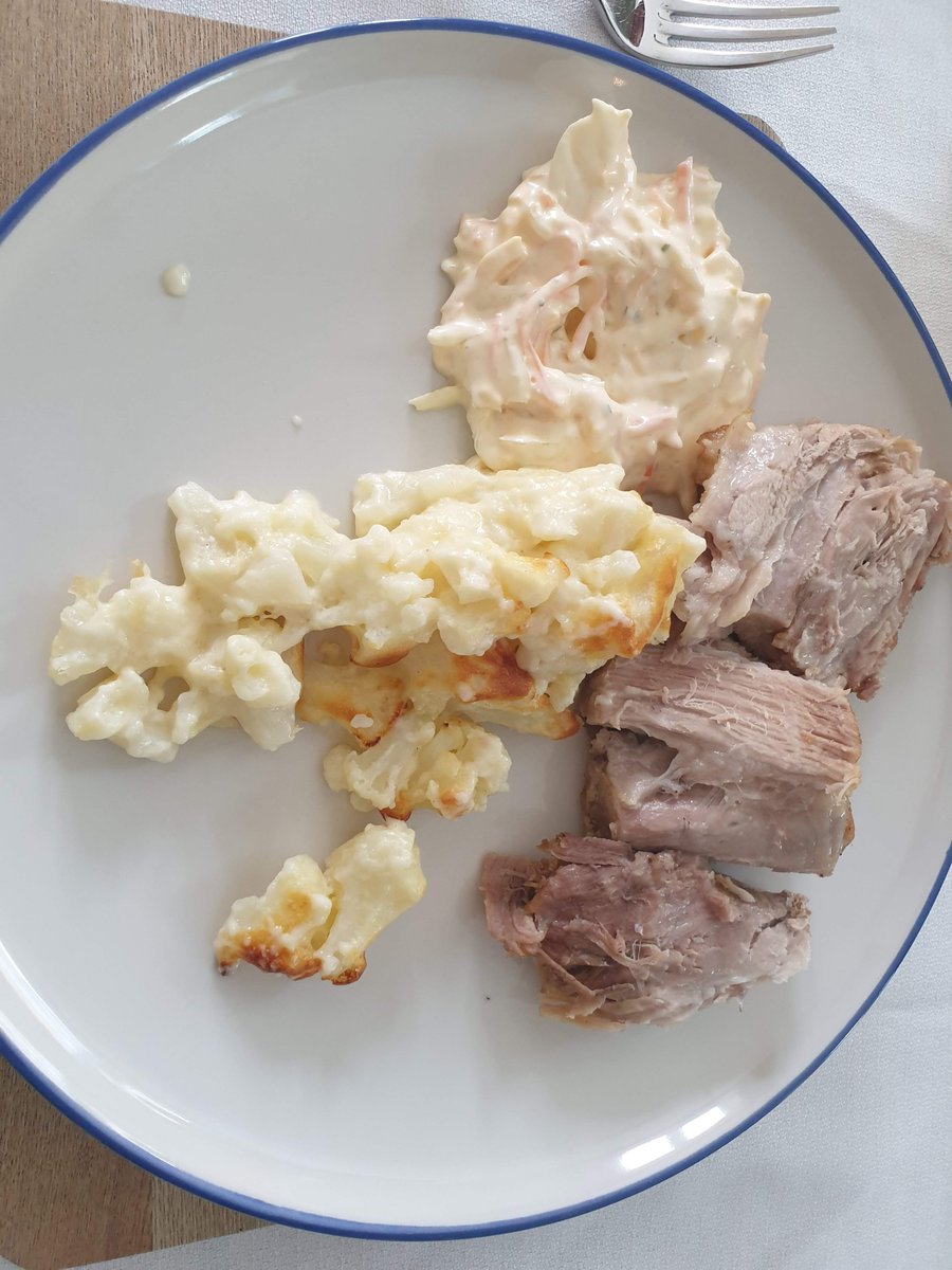 KetogenicF's tweet photo. Sunday dinner 🥰 Pork shoulder with cheese coleslaw, cauliflower cheese and crackling. YUM!

#ketogenic #keto #ketodiet #lowcarb #ketosis #ketogenicdiet #lchf #ketolife #ketolifestyle #ketoweightloss #ketofood #weightloss #ketorecipes #ketoaf #ketofam #ketocommunity #ketomeals https://t.co/fOQHlzpvKv