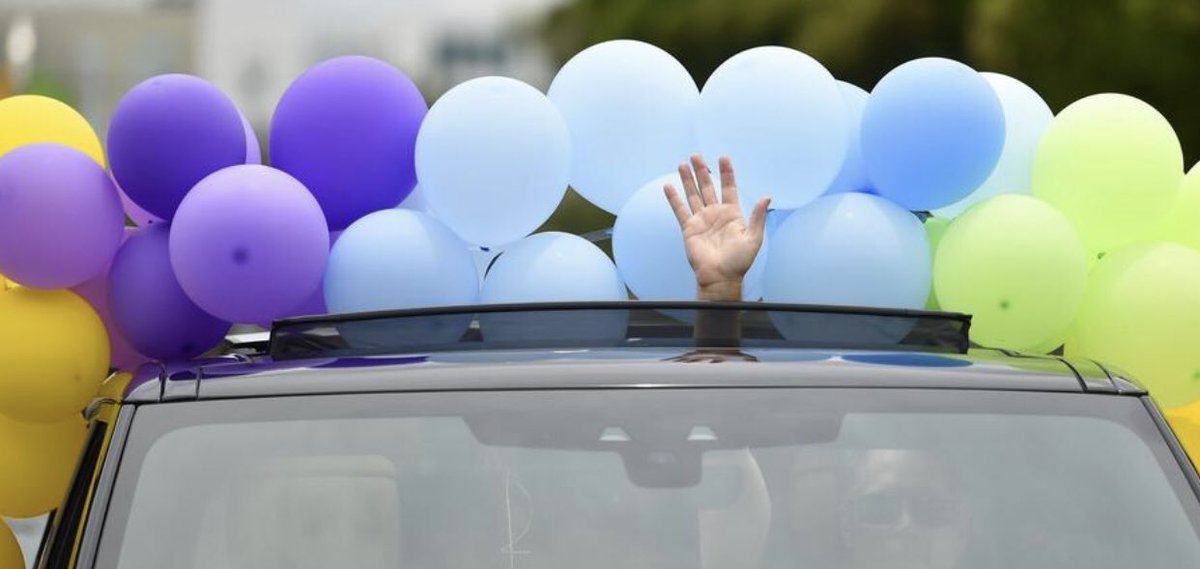 tbenderphoto1's tweet photo. #HTPhotoGallery #PHOTOS #Sarasota #PRIDECarParade @PrideSrq mission is #CELEBRATEandUNITE #Sarasotaโs #diversecommunity by providing #socialconnection and SUPPORTING #Sarasotaโs #LGBTQ+ #people, #businesses, and #organizations.
https://t.co/2XQ5Pdjafw
#HTVideo @HeraldTribune https://t.co/G0nzSyuCgr