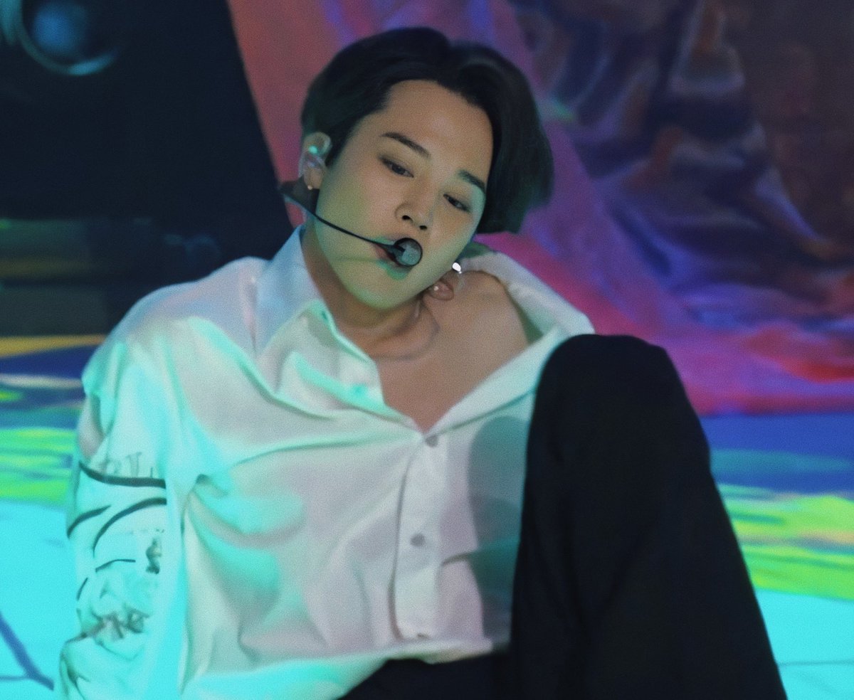 BTScape's tweet photo. I’m TBINKING .... PARK JIMIN??????????     I’m https://t.co/HJ5RjUkwOC