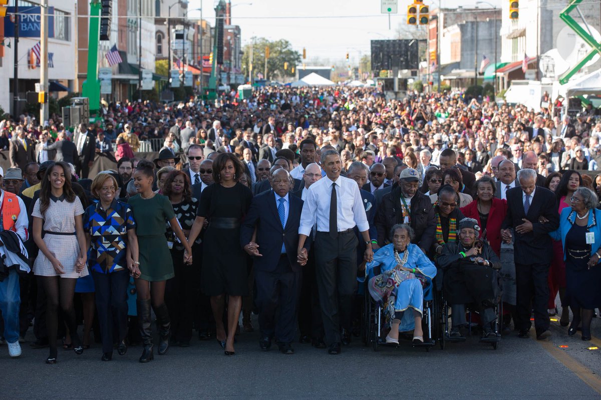 drmcker's tweet image. To honor @realDonaldTrump birthday. Just a snapshot of how a real leader gains respect and shows honor to our country. #ObamaDayJune14th #ObamaAppreciationDay #ThanksObama #leadership #honor #VoteTrumpOut2020