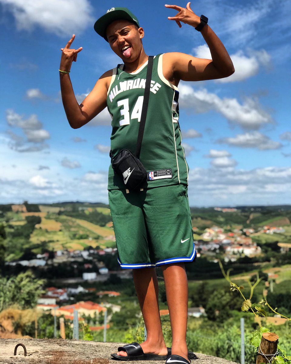 Deeh_15's tweet photo. 💚🤟🏾 https://t.co/XTad5kpwq8