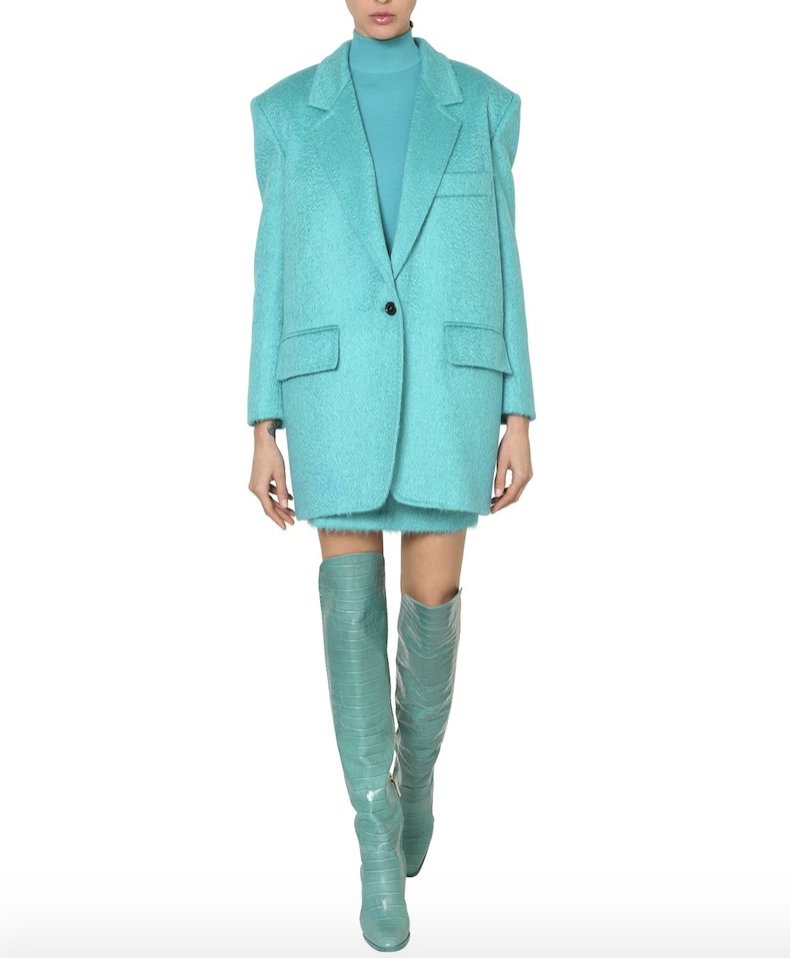 InsecureOutfits's tweet photo. Molly is wearing the Virgin Wool Knit Turtleneck Sweater, Mohair Blend Boucle Mini Skirt and Mohair Blend Boucle Jacket by Max Mara #InsecureHBO #InsecureHBOOutfits https://t.co/QyO43eUWkL