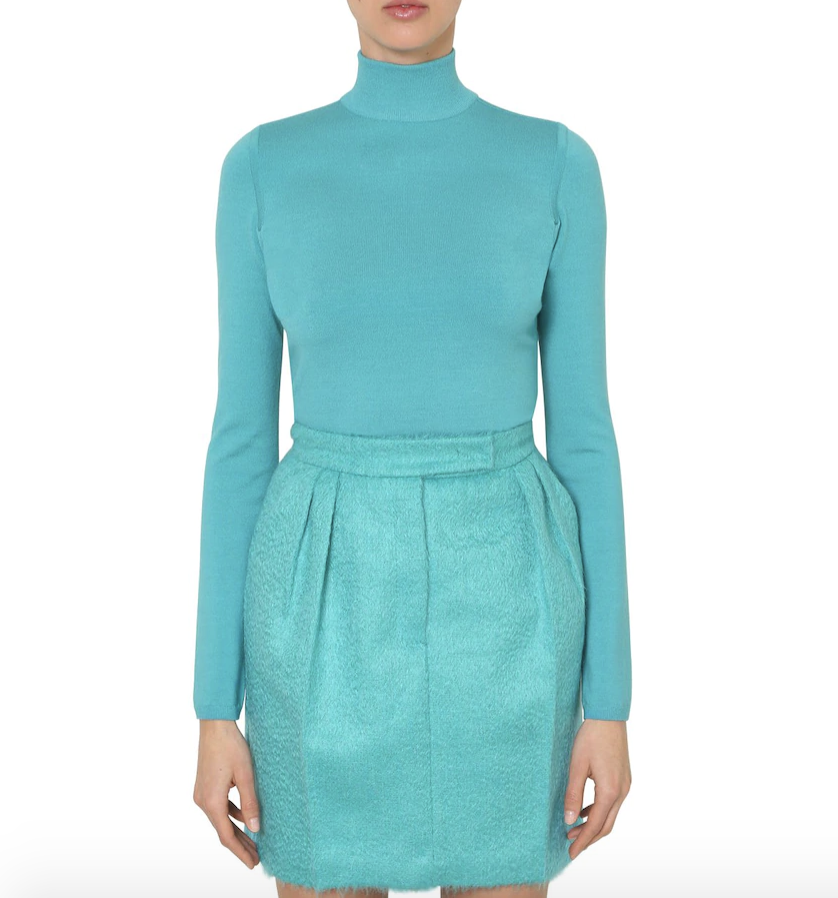 InsecureOutfits's tweet photo. Molly is wearing the Virgin Wool Knit Turtleneck Sweater, Mohair Blend Boucle Mini Skirt and Mohair Blend Boucle Jacket by Max Mara #InsecureHBO #InsecureHBOOutfits https://t.co/QyO43eUWkL