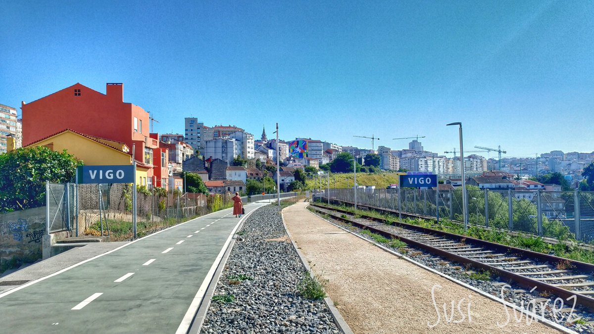 DescubreCadaDia's tweet photo. Senda Verde de Vigo, por las antiguas vías del tren hasta #Chapela
todavía no está terminada, pero es toda una aventura sin dusa 👉👉 https://t.co/8HacdZdHGW https://t.co/LzCld9NRRc