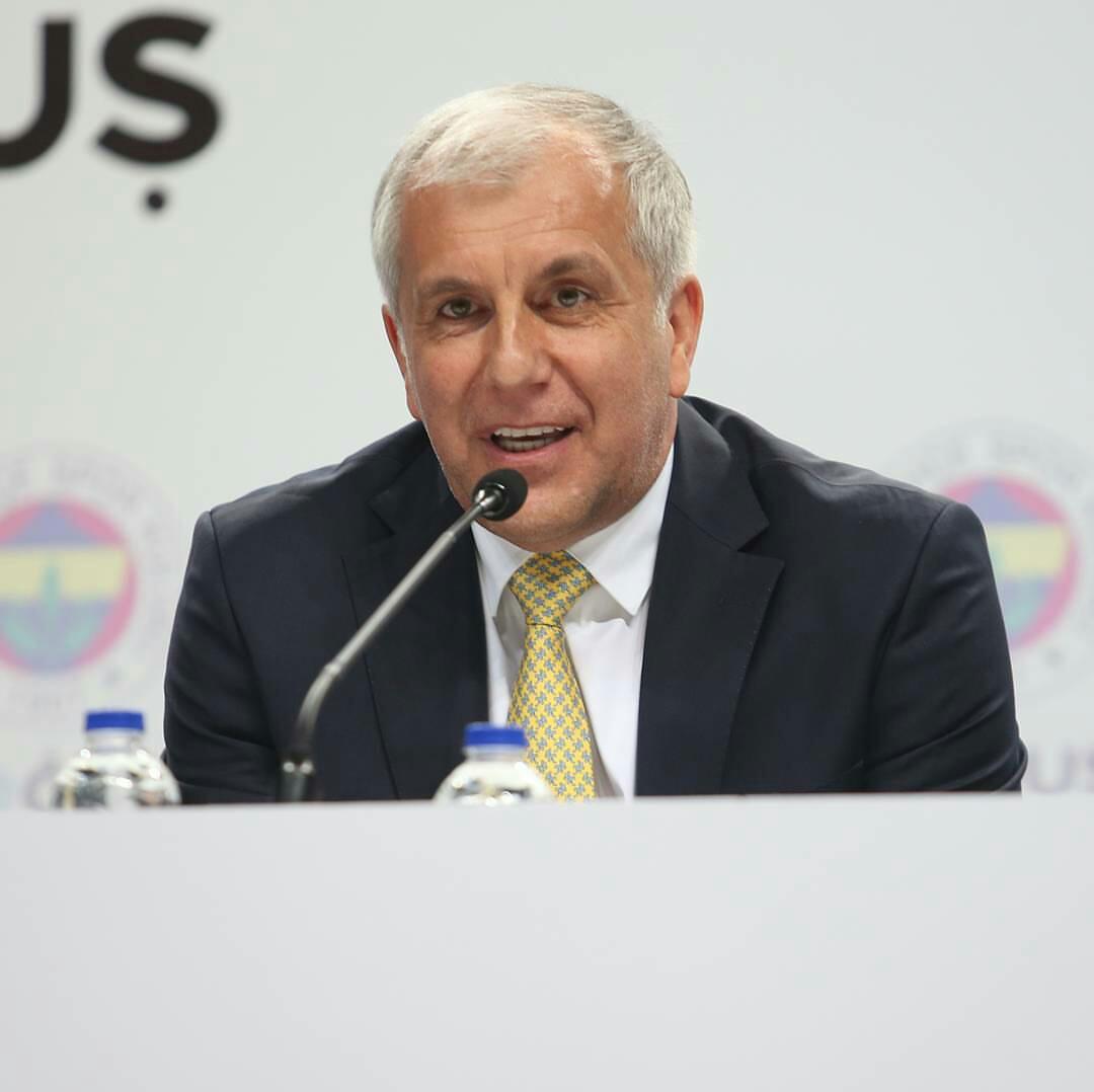 fenerbahcesm's tweet photo. Her şey seninle güzel.
#ObradovicleDevam. https://t.co/XeXqCslIdt