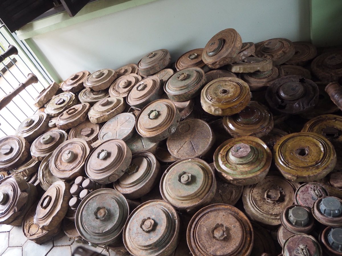 கண்களை தொலைத்த கண்ணிவெடி ...பலர் கால்களை தொலைக்கவைத்த கண்ணிவெடி அருங்காட்சியகத்திற்கு எமது பயணம்...