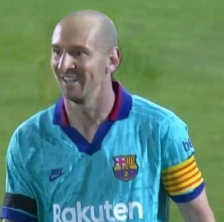 desimpedidos on X: Messi Careca  / X