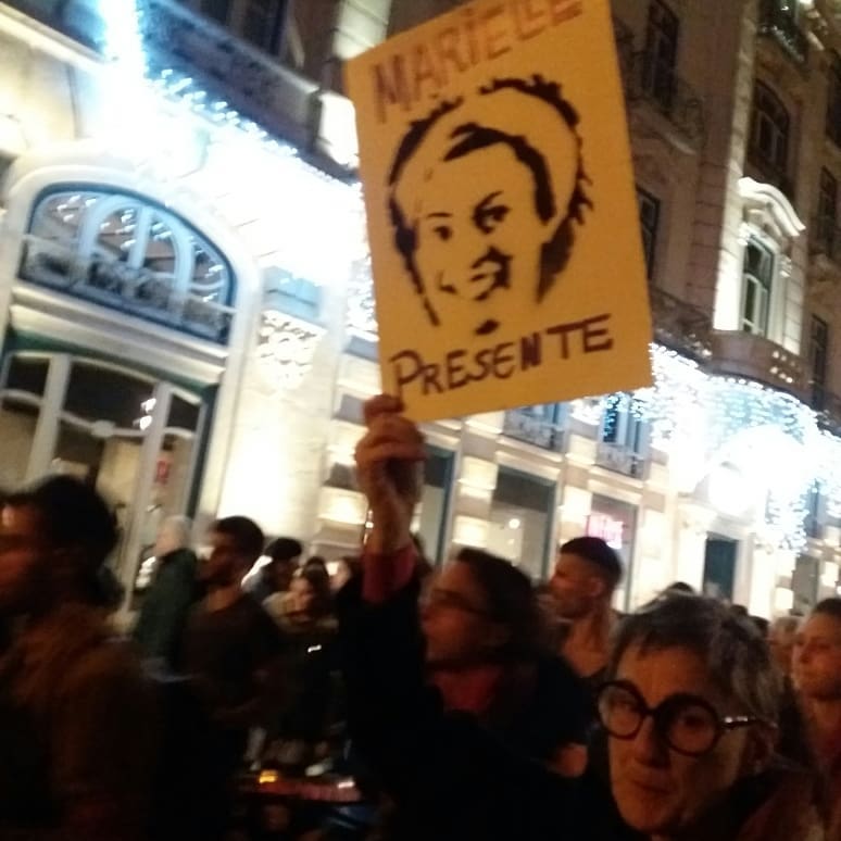tati_lima's tweet photo. Marielle presente na marcha de 25 de novembro de 2019 em Lisboa. #MulheresDerrubamBolsonaro https://t.co/HCG0Dwb7Zy