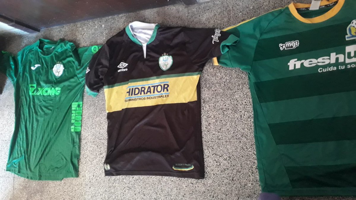 JoseLuisBringa's tweet photo. 39 años del @X13Pre .
Del cuadro de barrio Cóppola, del cuadro de amigos que con origen humilde llegó a la @LigaUniUY .
A todos los jugadores, técnicos, e hinchas un gran abrazo y el compromiso que para los 40 años hagamos un gran festejo como @X13Pre se lo merece. https://t.co/rWOxcWk2YV