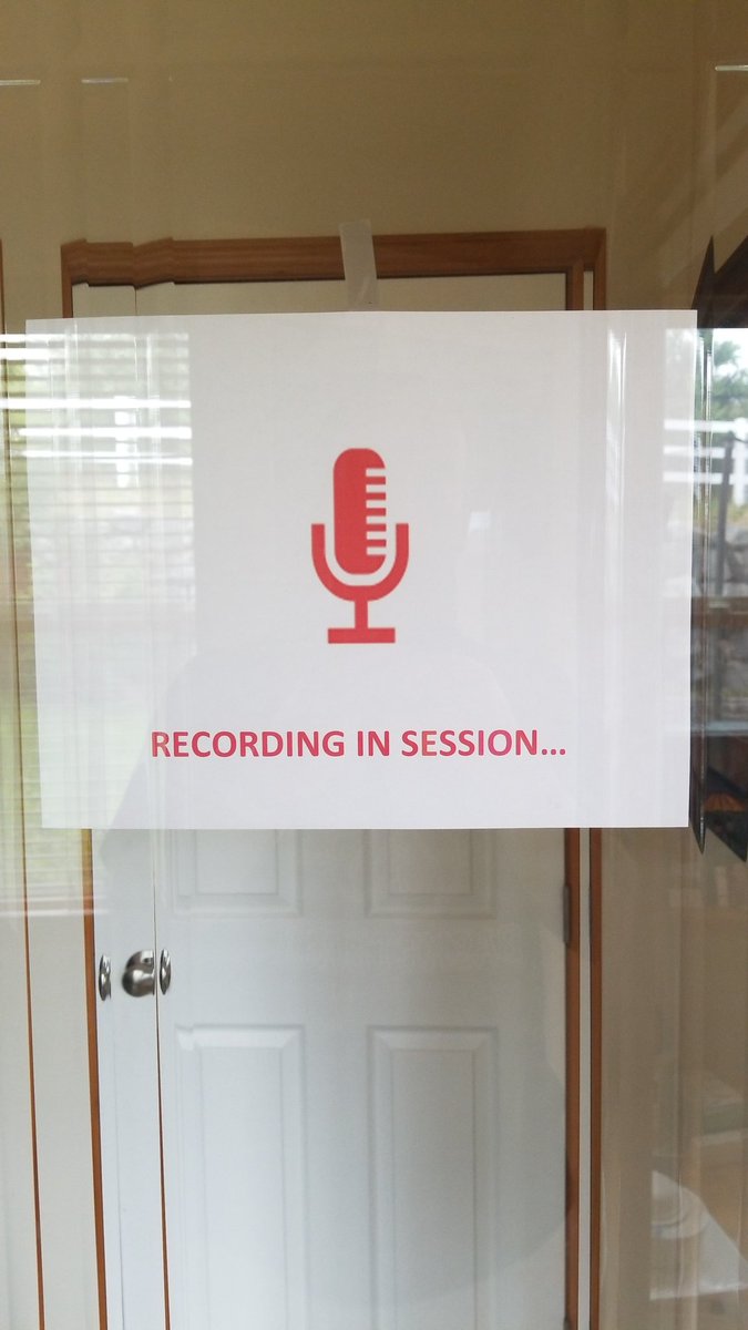 CoachEdens's tweet image. It has gotten to nerd level now with the podcast and Hoops In The PNW. Getting @CoachJefree on here shortly today. Had @ProShotDanT on yesterday. Hopefully my technical issues stay away... #notprofessional