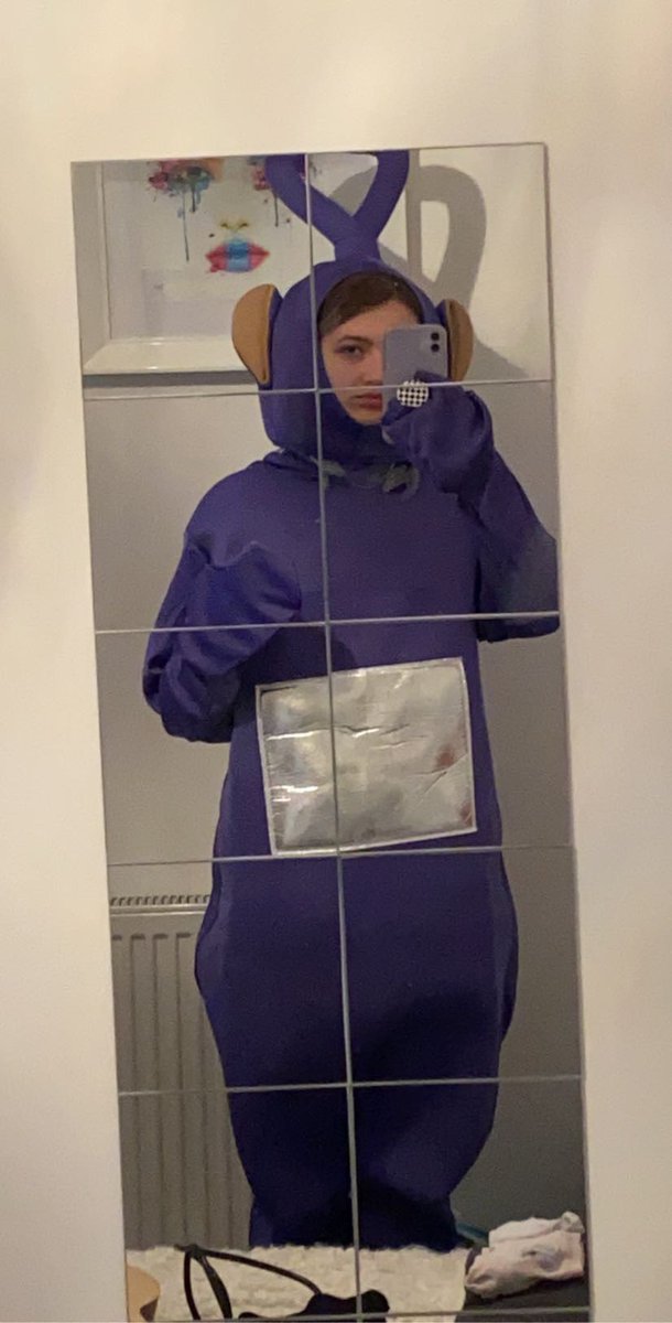 jorhdys's tweet photo. tinky winky witcher time WOOHOOOO #YouShallObey #JObey @ObeyAlliance https://t.co/RGY8jZre2z https://t.co/EeXia4G9T1
