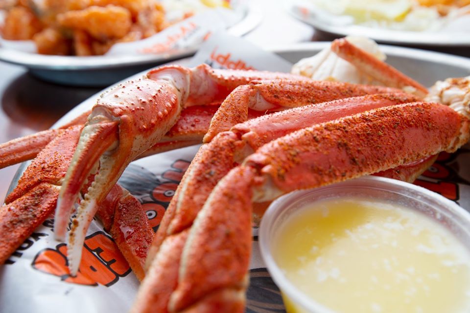 Hooters of Newark on Twitter "GET CRACKIN' it's Seafood Sunday
