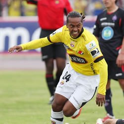 RadioHuancavilk's tweet photo. EN VIVO 🔴🔴

Jorge 'Pony' #Ladines, jugador 🇪🇨 en @RadioHuancavilk 

GANAR LA PRIMERA ETAPA CON BARCELONA 

"En ese momento yo estab con molestias físicas y lo vivimos con los que no viajaron, desde la concetración de #BSC, fue my sufrido pero al final se dio el primer objetivo" https://t.co/zkcH9fSxzs