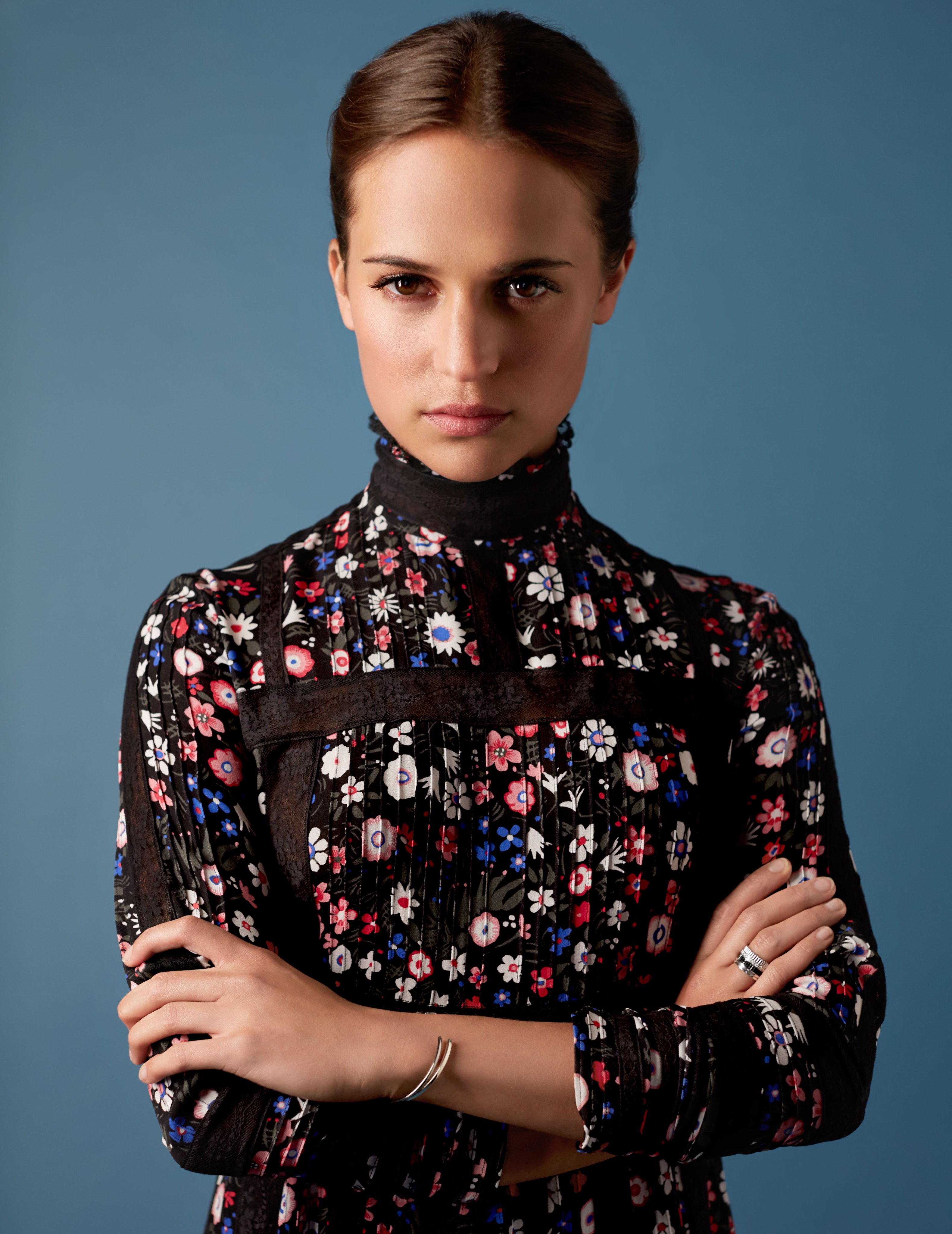 Alicia Vikander Source (@avikandercom) / X