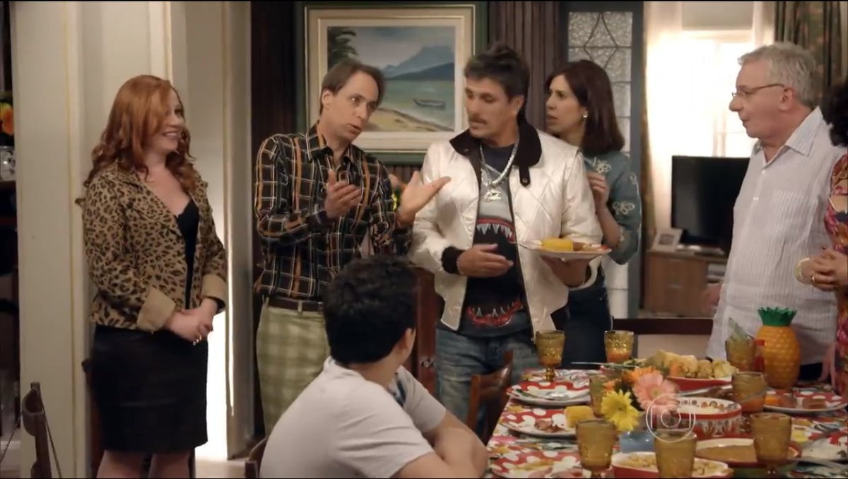 Já repararam que o Paulão da Regulagem da Grande Família usa a mesma jaqueta do Ryan Gosling em Drive?