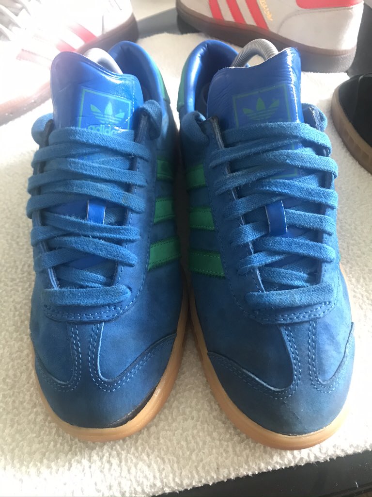 newcastletrain2's tweet photo. Get your trainers deep cleaned for the end of lockdown this weeks offer 3 pairs for £20!!! https://t.co/XJktNkluJX