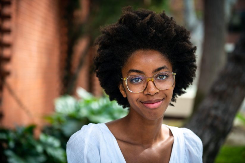 USC's tweet photo. Trojan Jasmine Sears plans to use her degree in environmental studies to help the fashion industry do more to protect the planet! #LiveGreenFightOn

https://t.co/4AR6c1gkCg via https://t.co/Ky56Xz5OQg https://t.co/k74caZOlbL