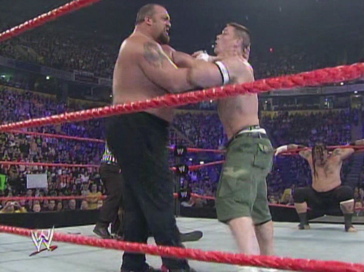 At the UK edition of Raw in November, Big Show would interfere in Umaga’s title defence inadvertently giving the win (via DQ) and the WWE Championship to John Cena for his 5th reign.Cena would end 2006 as champion. #WWE  #AlternateHistory