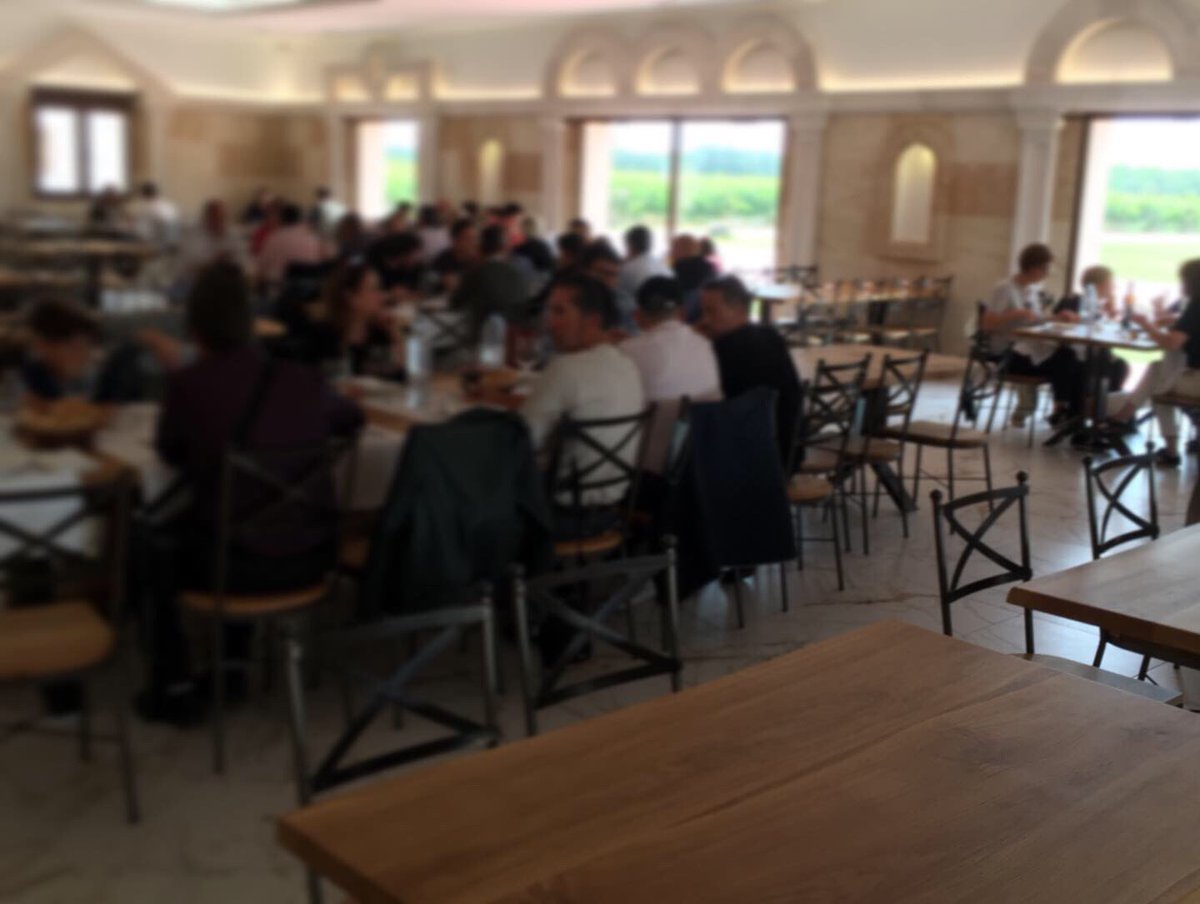divproporcion's tweet photo. 👏🏼 ¡Gracias por venir! ❤️ Fin de semana muy animado en #BodegaDivinaProporción 🍽 Primer gran domingo con el aforo permitido completo
#DeToroAlMundo #Toro #Zamora #CastillaYLeón #Duero #NaturalezaYVino #enorutismo @Rutavinotoro @Toro_Ayto @ZamoraSpain @CyLesVida https://t.co/VWGRHSRRES