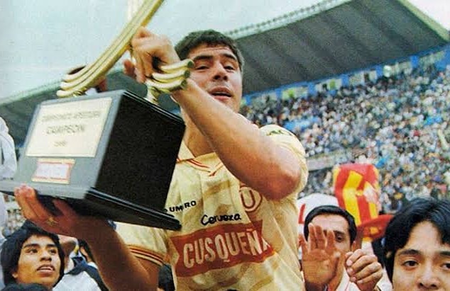 Un día como hoy, campeón en 1998! Y dale (U) por siempre escucharán!!