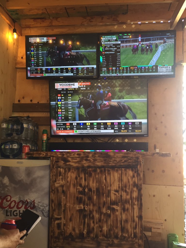 jorge__espitia's tweet photo. Desperate times calls for desperate measures... I got it all cover ! #woodbine #horseracing #athome https://t.co/ShE0MxjwYH
